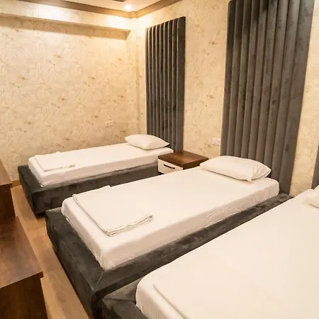 Ξενοδοχείο Dymar 3*