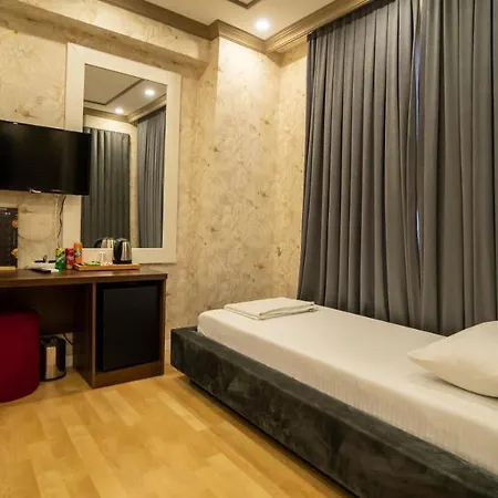 Dymar Hotel 3*