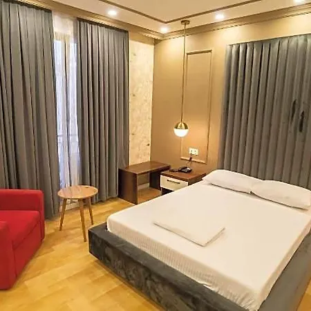 Dymar Hotel 3*
