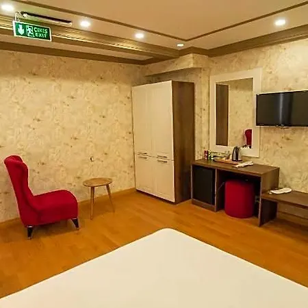 Dymar Hotel 3*